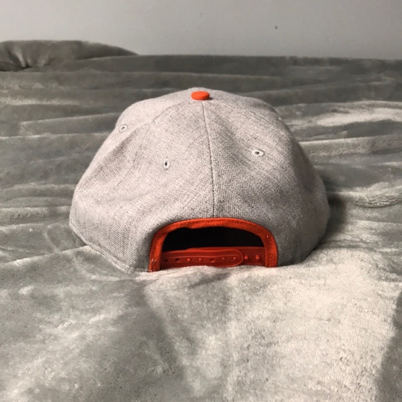 Hat - Picture 3 of 5